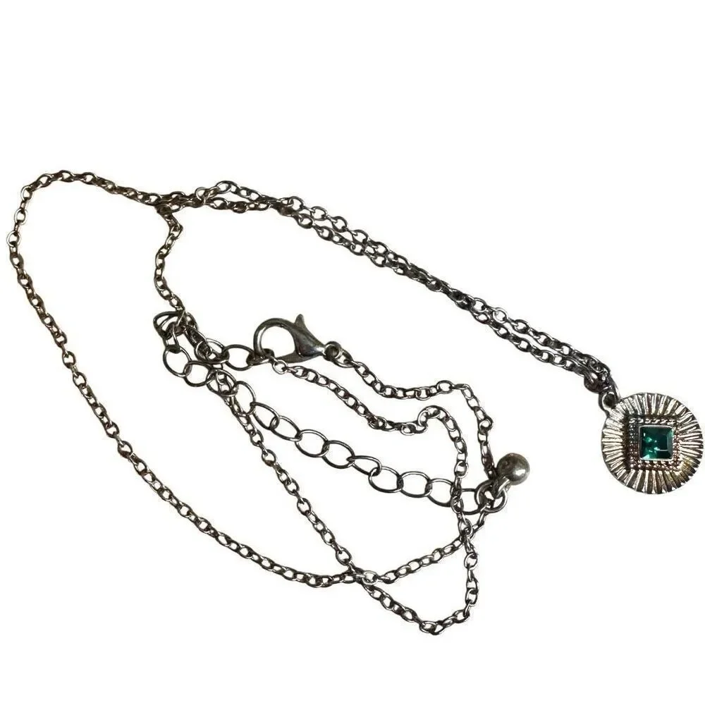 Retro Green Glass Rhinestone Pendant Necklace